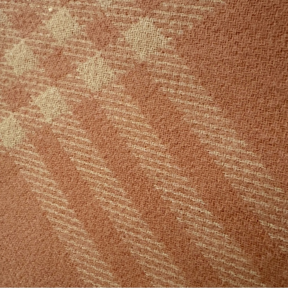Pink Geometric Patterned Fringed Wrap Scarf - Picture 3 of 4